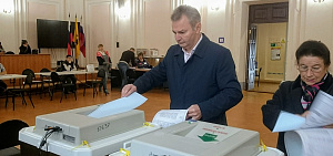 На выборах в Ярославле проголосовал первый замминистра здравоохранения РФ Игорь Каграманян 