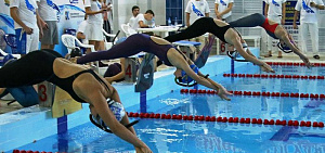 Ярославские пловцы начали с побед и рекордов