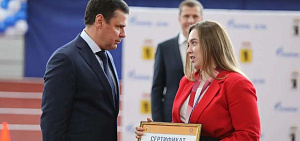 Губернатор Ярославской области вручил сертификаты на квартиры Анастасии Галашиной и ее тренеру