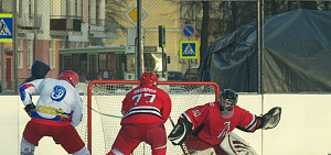 Ярославские хоккеисты продолжают сражения на «Студеном льду»