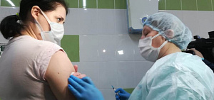 В Ярославле 40 добровольцам делают прививку от коронавируса